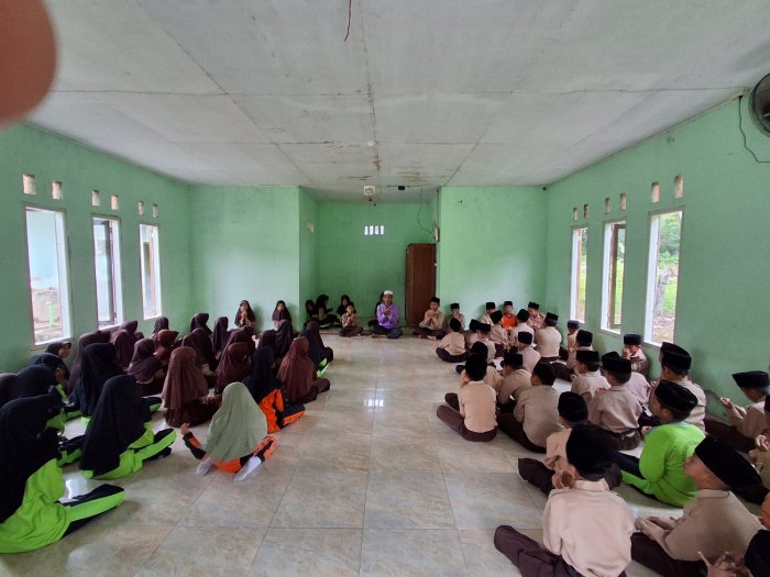 Siswa MIN 2 Tebo Rutin Latihan Muhadoroh untuk Asah Mental