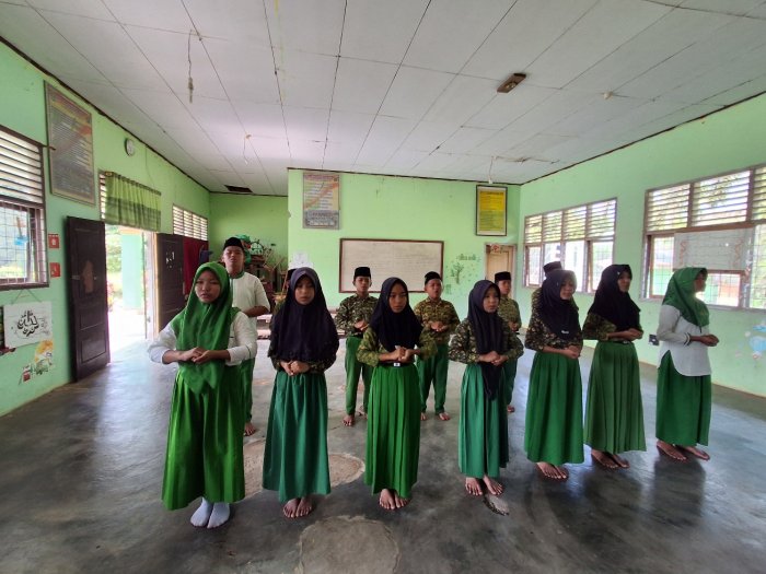 Semangat Membara, Siswa MIN 2 Tebo Intensif Latihan Demi Sukseskan Acara Perpisahan Kelas 6